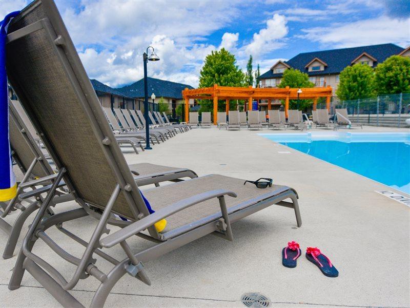 Bighorn Meadows Resort เรเดียมฮอตสปริงส์ ภายนอก รูปภาพ
