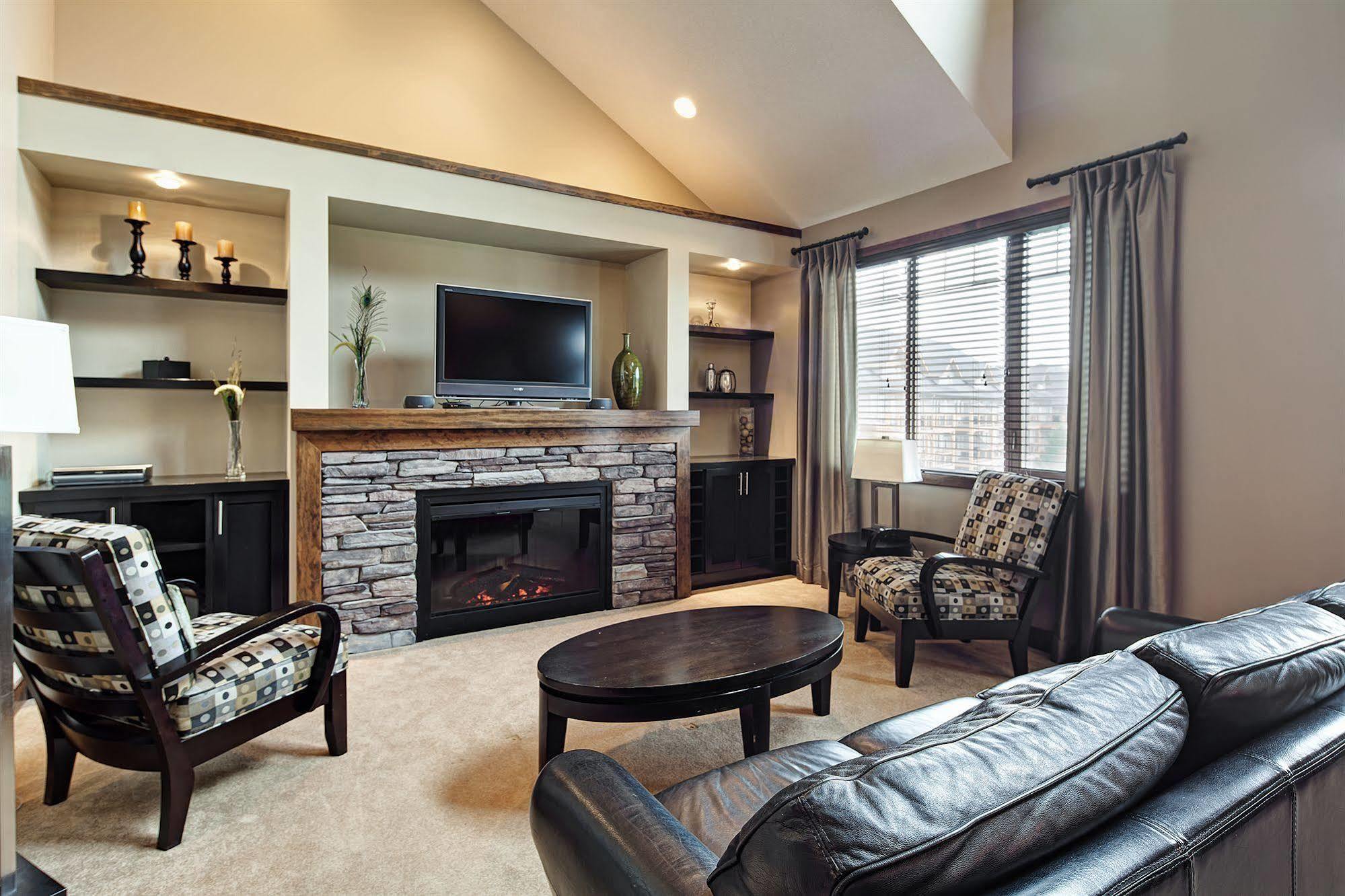 Bighorn Meadows Resort เรเดียมฮอตสปริงส์ ภายนอก รูปภาพ